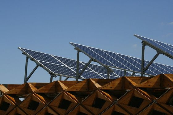 2 Kwp Solarpv System, das monokristallines Solarmodul 540W 550W 560W der Pv-Zellen96 Zellenbipv erdet